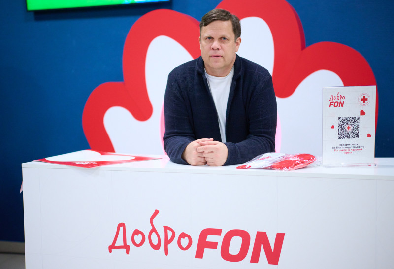 Фан-Променад: автограф-сессия Владислава Радимова перед «матчем „Зенит“ — „Спартак“