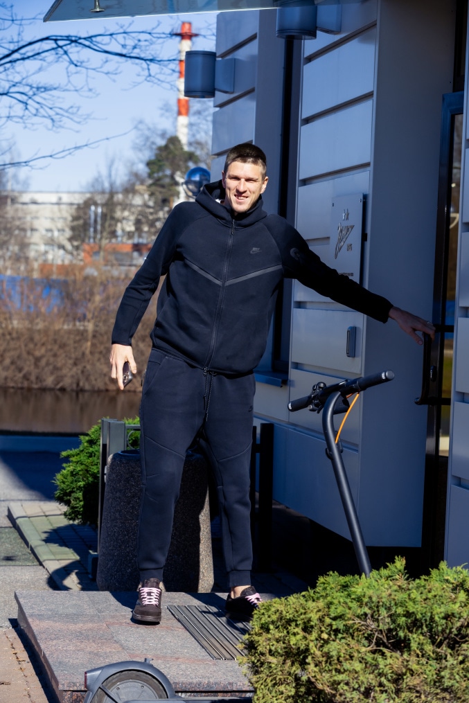 «Зенит. Стиль»: приезд игроков на тренировку перед матчем с «Краснодаром»