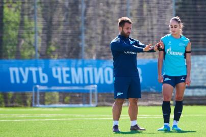 Тренировка женской команды перед матчем с «Краснодаром»