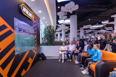 Автограф-сессия Екатерины Пантюхиной и Кики в ТРЦ «Галерея»