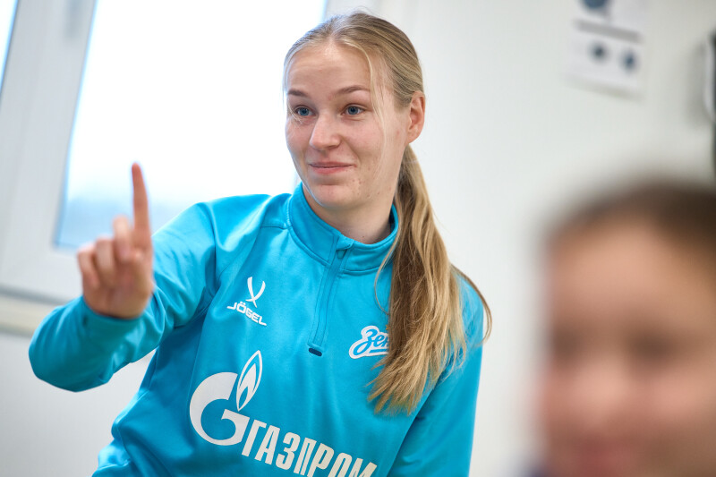 Тренировка женской молодежной команды перед матчем с «Локомотивом»-м