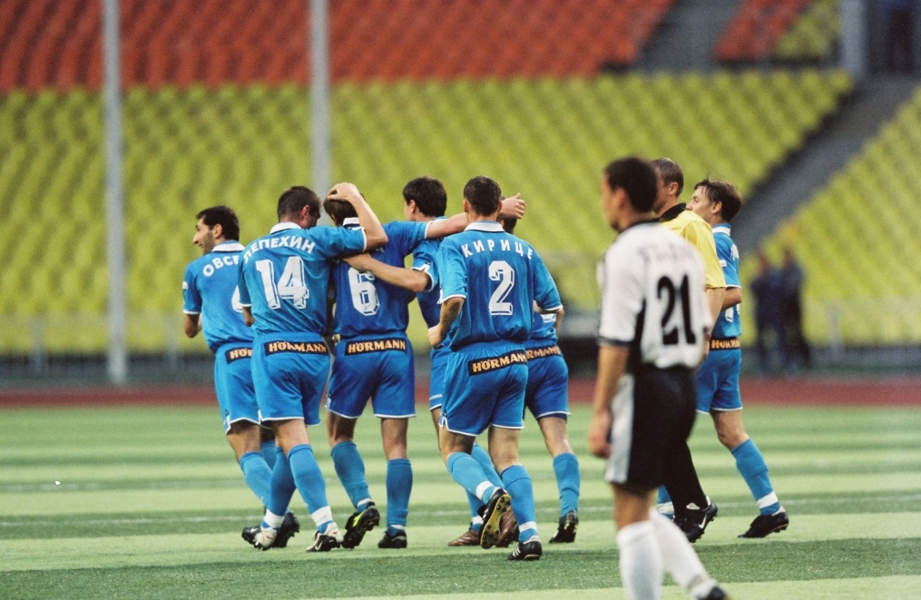 2002 год. «Торпедо» — «Зенит».