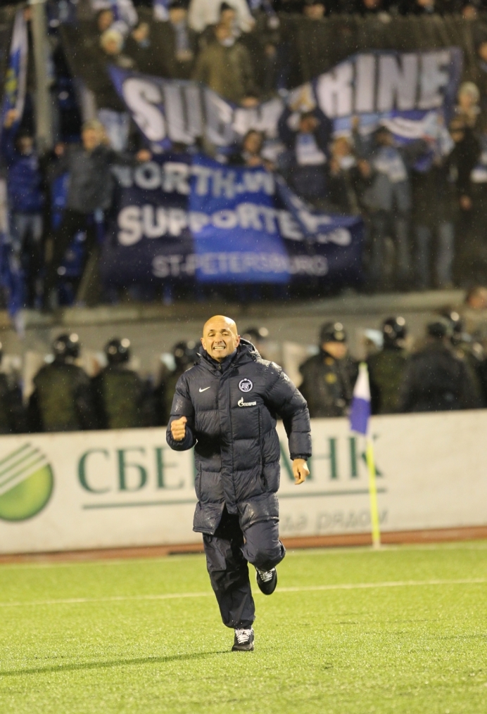 Чемпионат России 2010. 27 тур, Футбольный матч Сибирь—Зенит