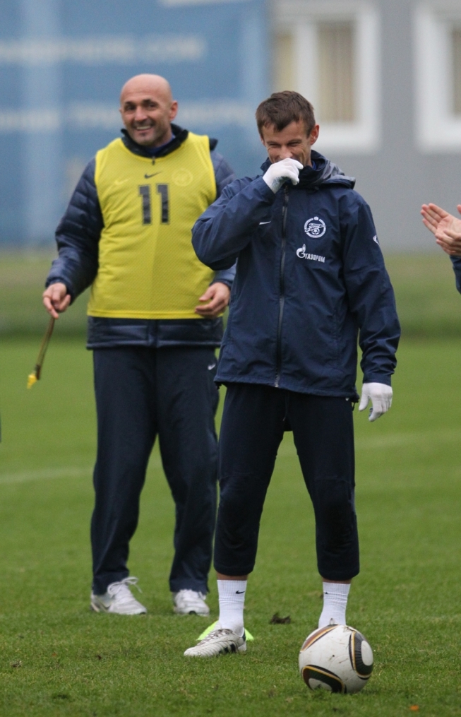 Открытая тренировка футболистов  ФК «Зенит» в преддверии матча с  ФК «Ростов»