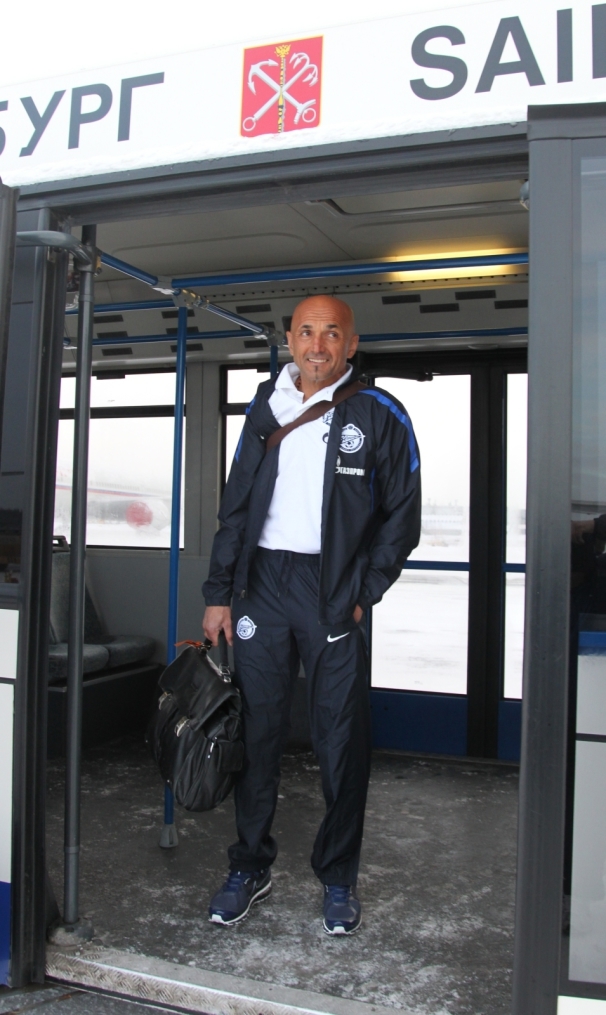 Отлет команды Зенит на сборы в Объединённые Арабские Эмираты