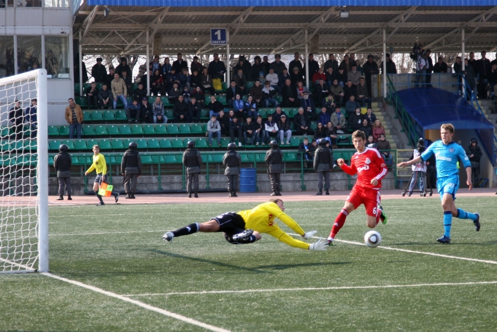 ФК «Зенит-м» (Санкт-Петербург) — ФК «Локомотив-м» (Москва)