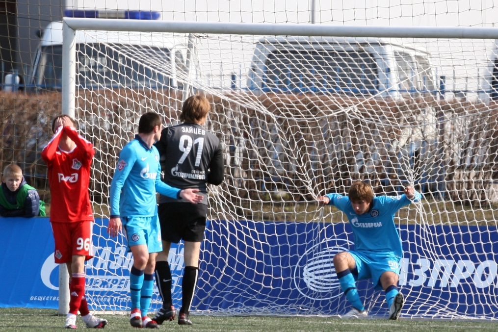 ФК «Зенит-м» (Санкт-Петербург) — ФК «Локомотив-м» (Москва)