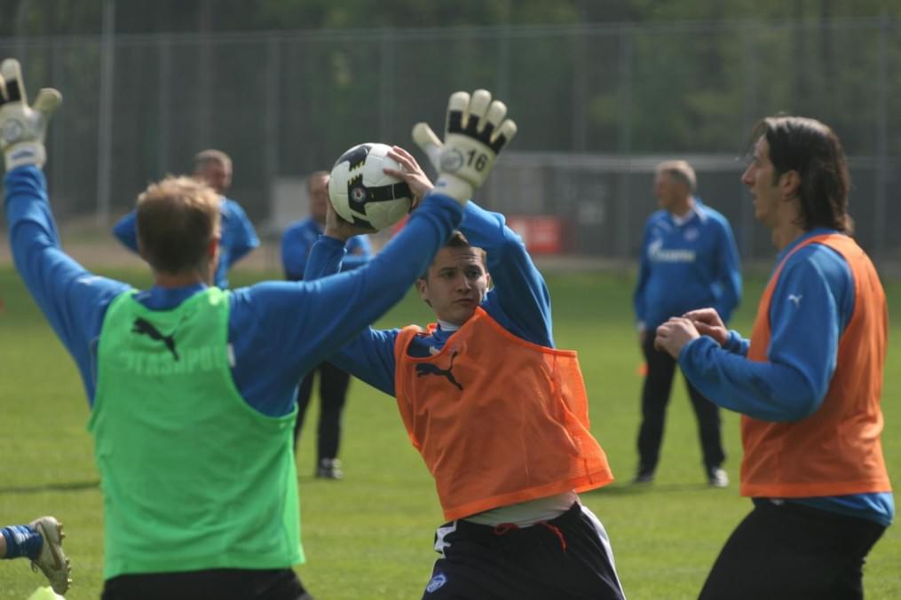 Открытая тренировка команды ФК «Зенит» в Удельном парке перед матчем с ФК «Динамо»