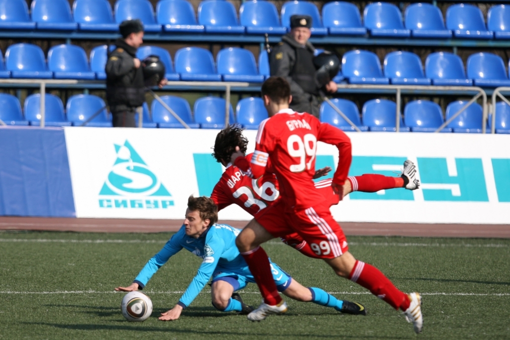 ФК «Зенит-м» (Санкт-Петербург) — ФК «Локомотив-м» (Москва)