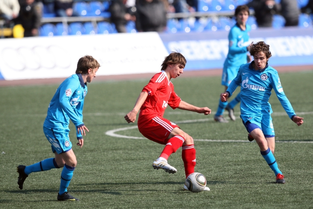 ФК «Зенит-м» (Санкт-Петербург) — ФК «Локомотив-м» (Москва)