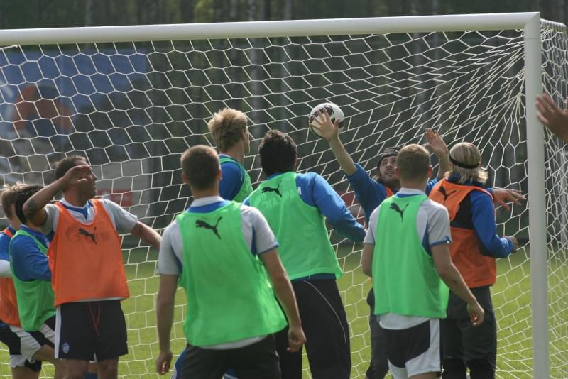 Открытая тренировка команды ФК «Зенит» в Удельном парке перед матчем с ФК «Динамо»