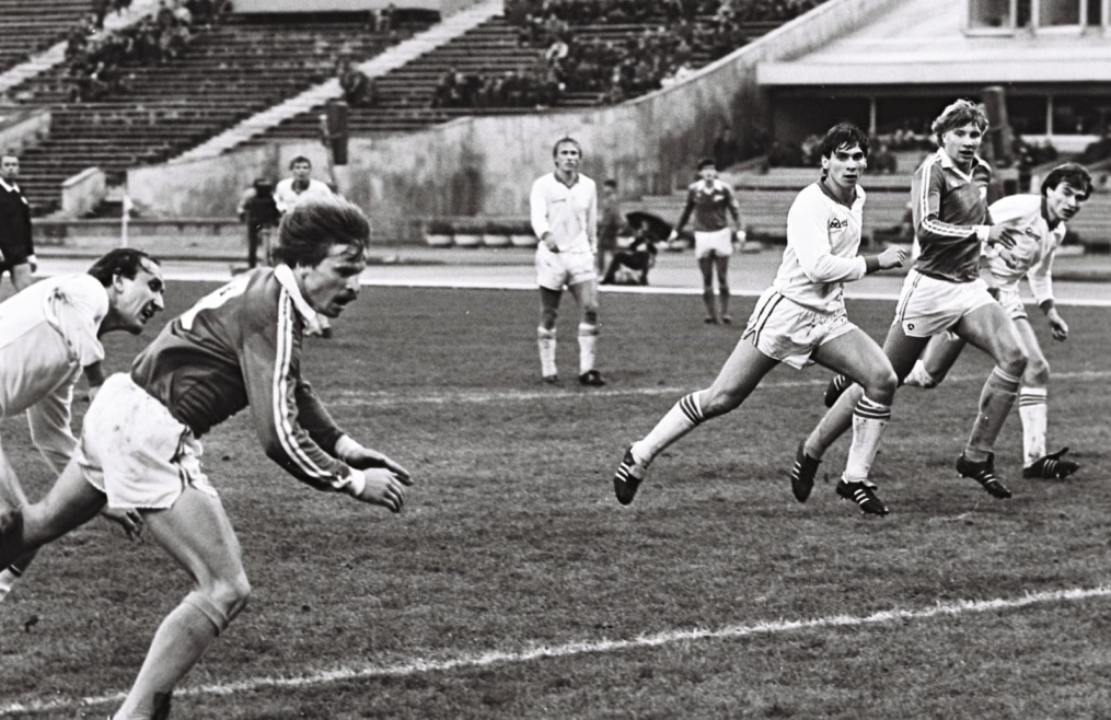 1985 год. «Зенит» — «Днепр» Днепропетровск.