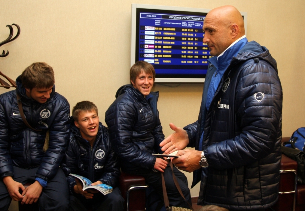 Зенит отправился на второй сбор в испанскую Ла—Мангу