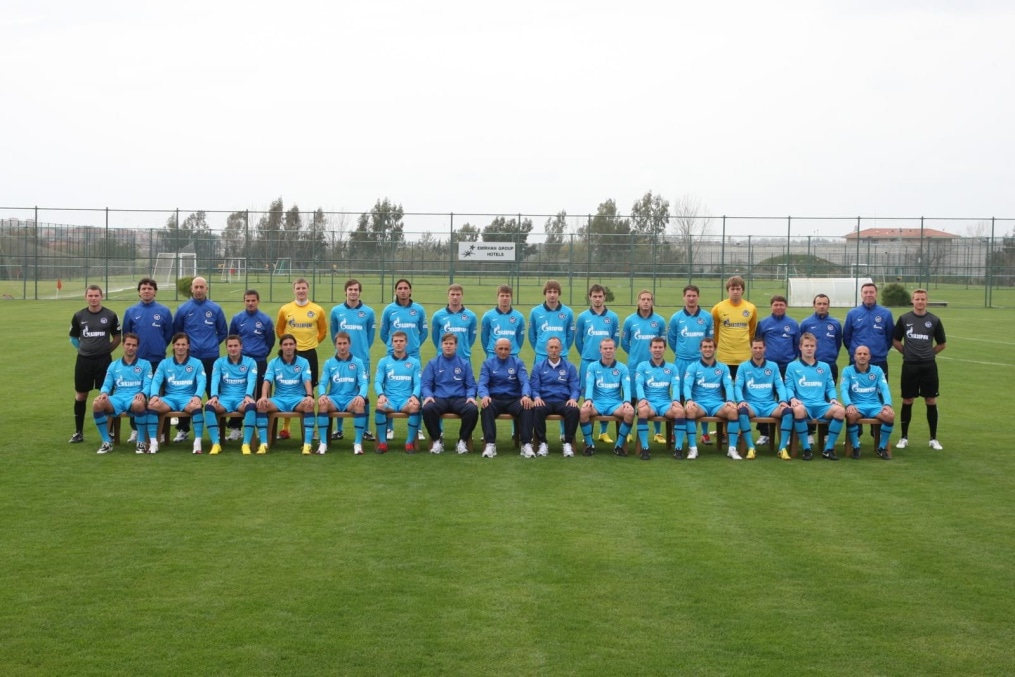 Групповая фотография команды «Зенит» сезона 2010