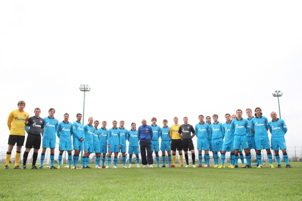 Групповая фотография команды «Зенит» сезона 2010