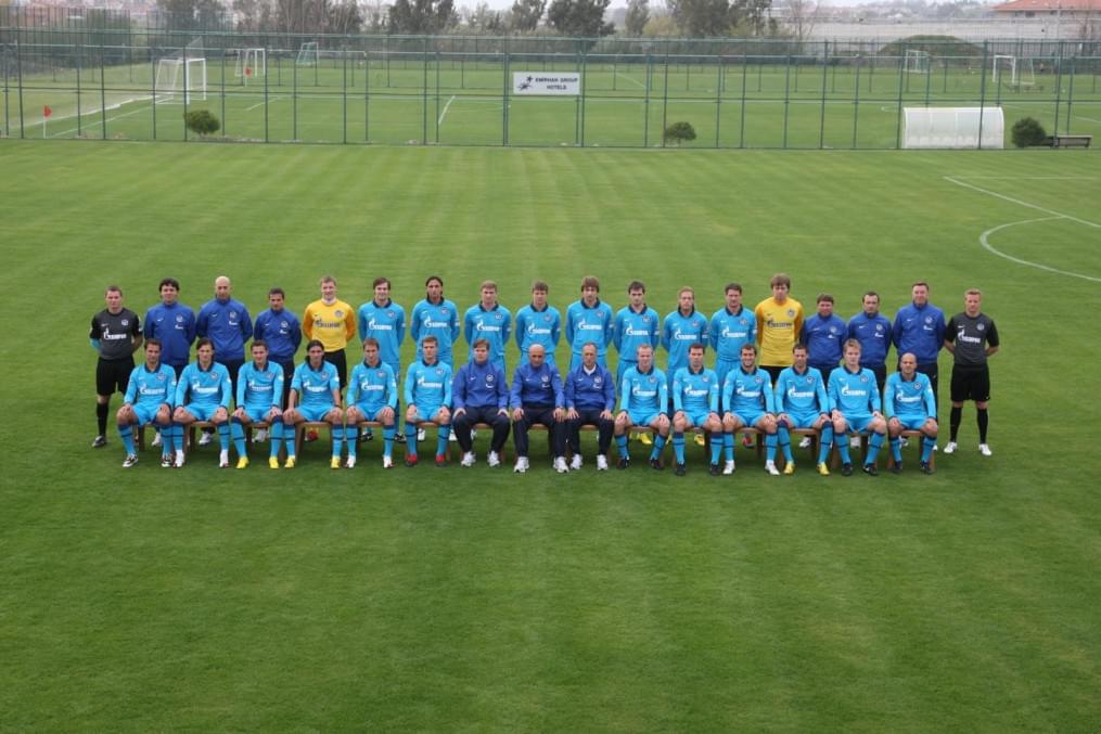 Групповая фотография команды «Зенит» сезона 2010