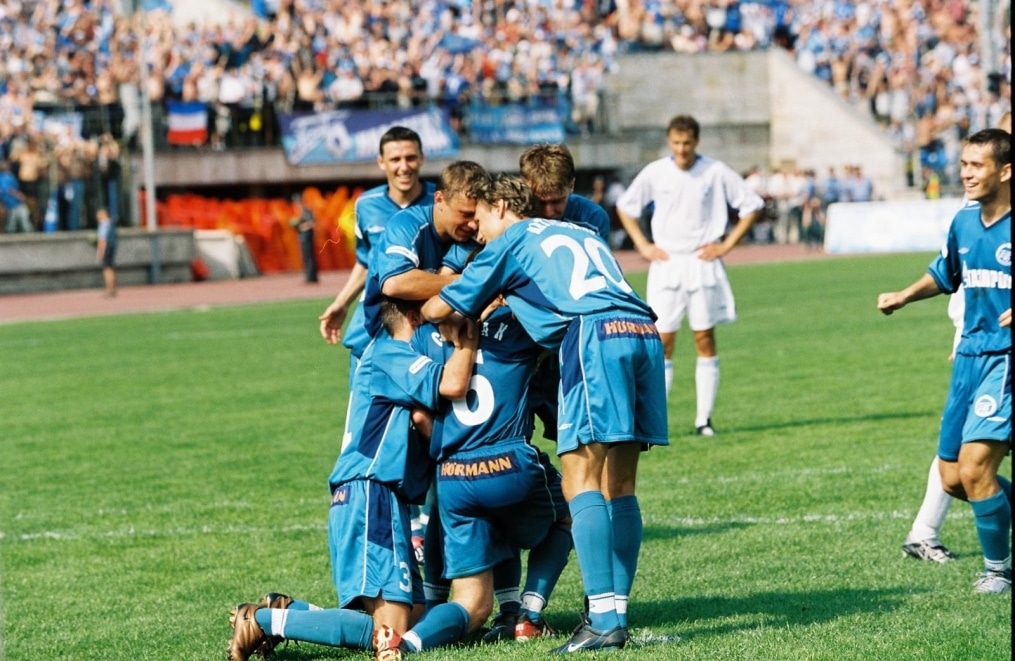 2003 год.«Зенит».- «Крылья Советов».