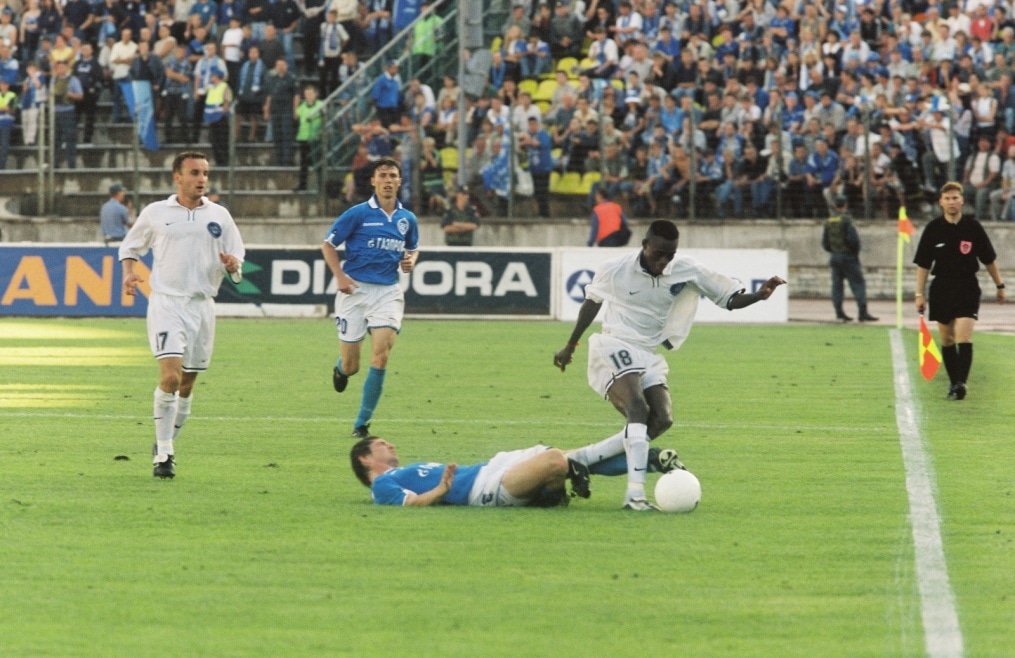 2002 год. «Зенит» — «Сатурн».