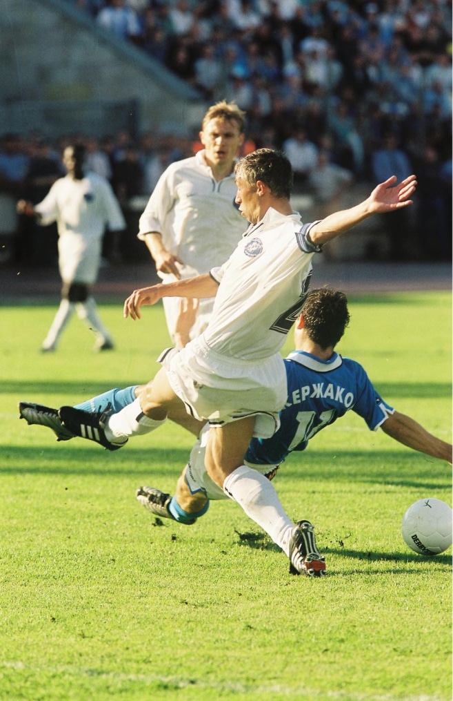 2002 год. «Зенит» — «Сатурн».