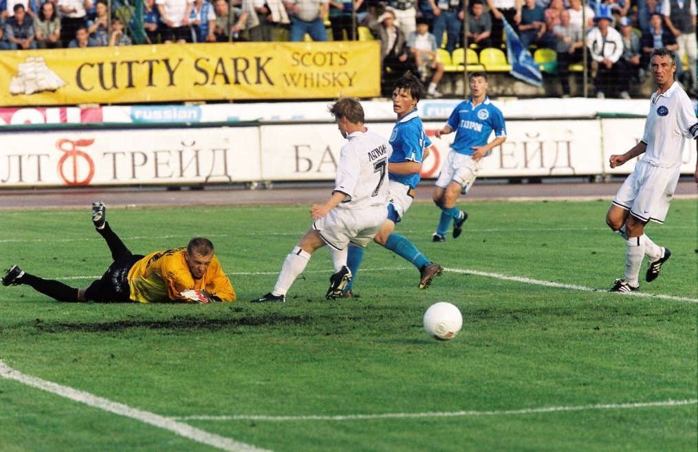 2002 год. «Зенит» — «Сатурн».