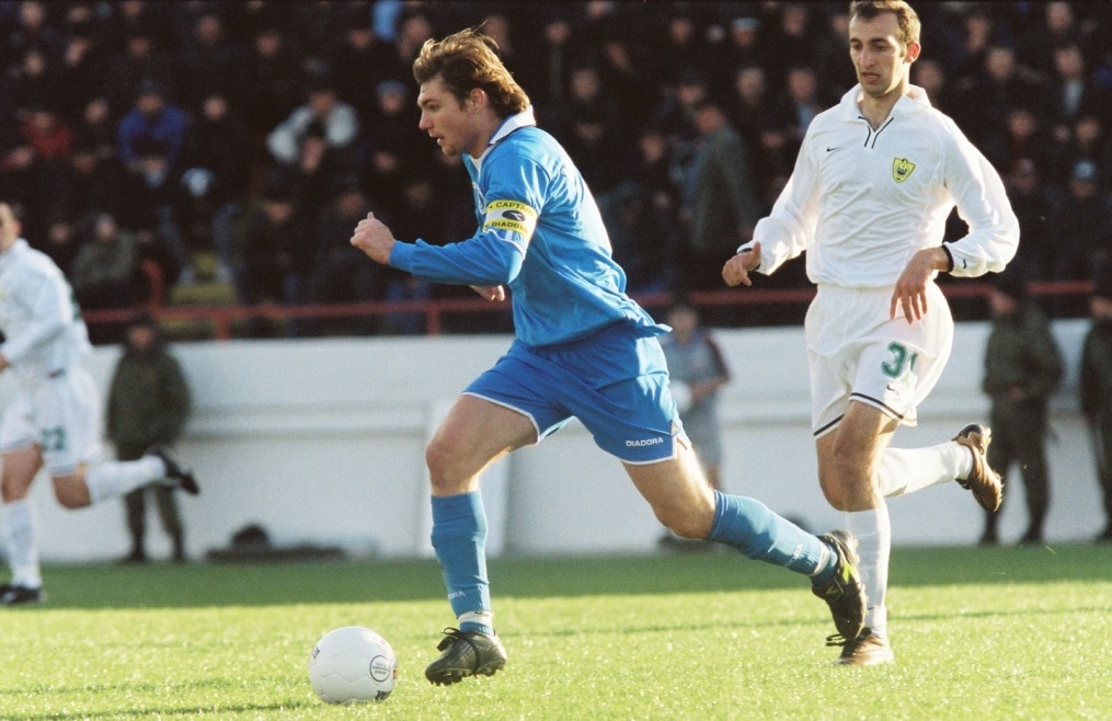 2002 год. «Анжи» — «Зенит».