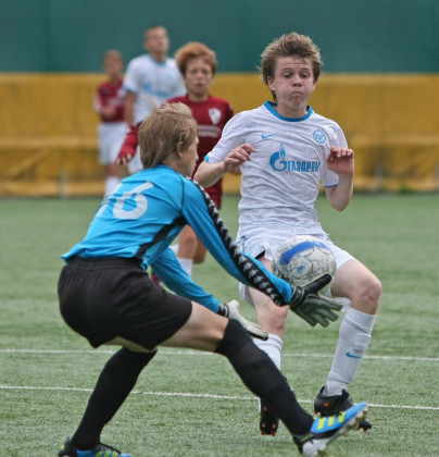 14-й тур чемпионата города. «Коломяги» — «Зенит»