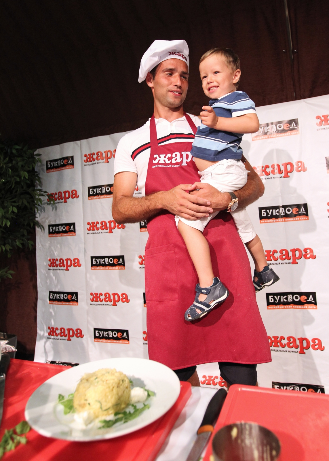 Роман Широков в кулинарном мастер—