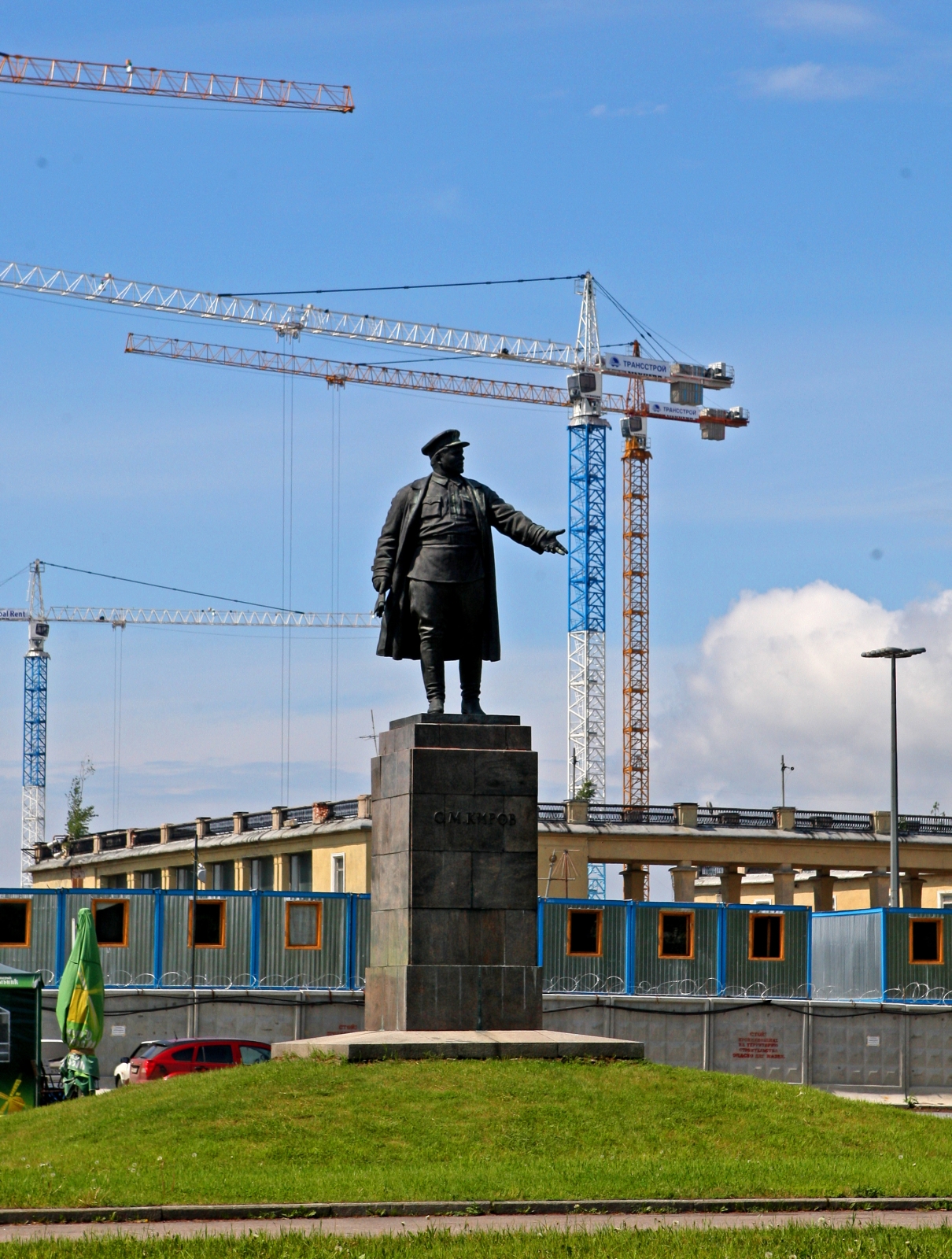 Строительстов нового стадиона  на Крестовском острове