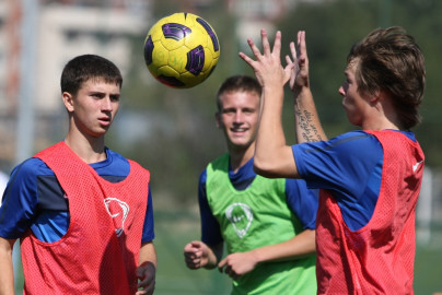 Тренировка команды Зенит U-17 перед отлетом в Крымск