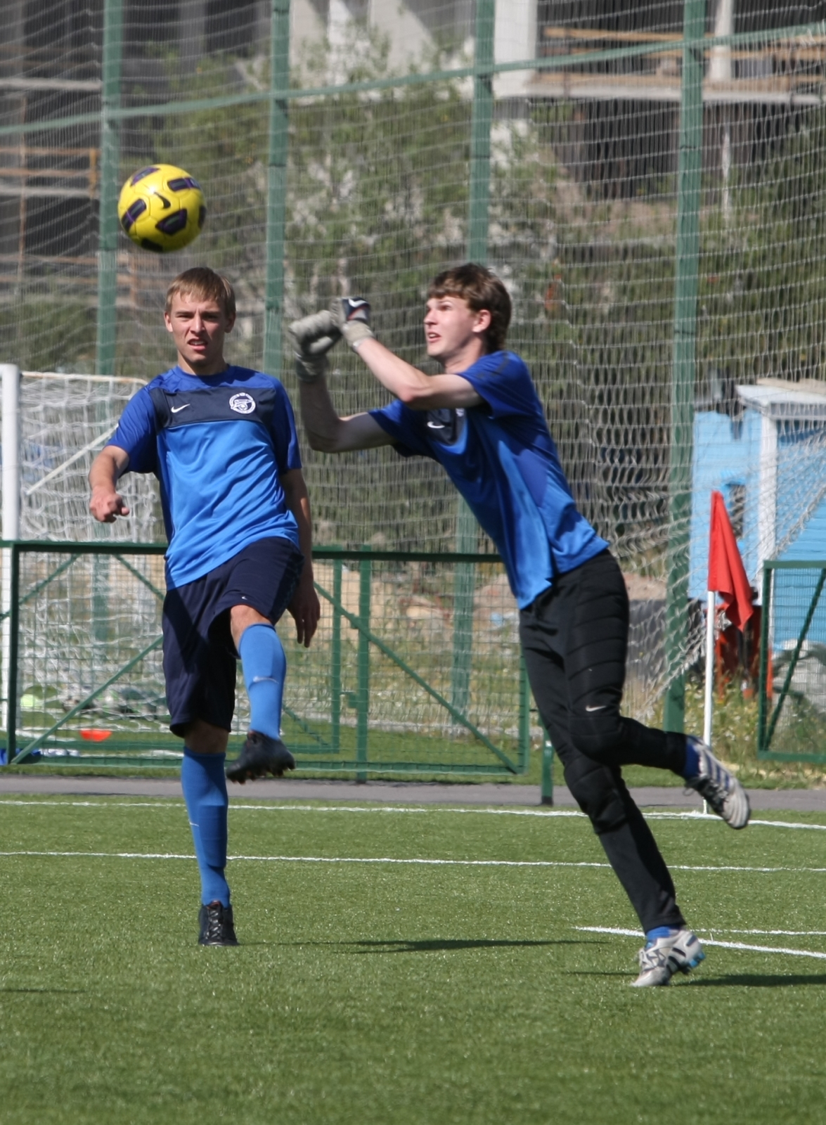 Тренировка команды Зенит U-17 перед отлетом в Крымск