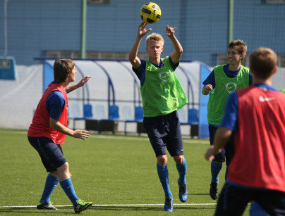 Тренировка команды Зенит U-17 перед отлетом в Крымск