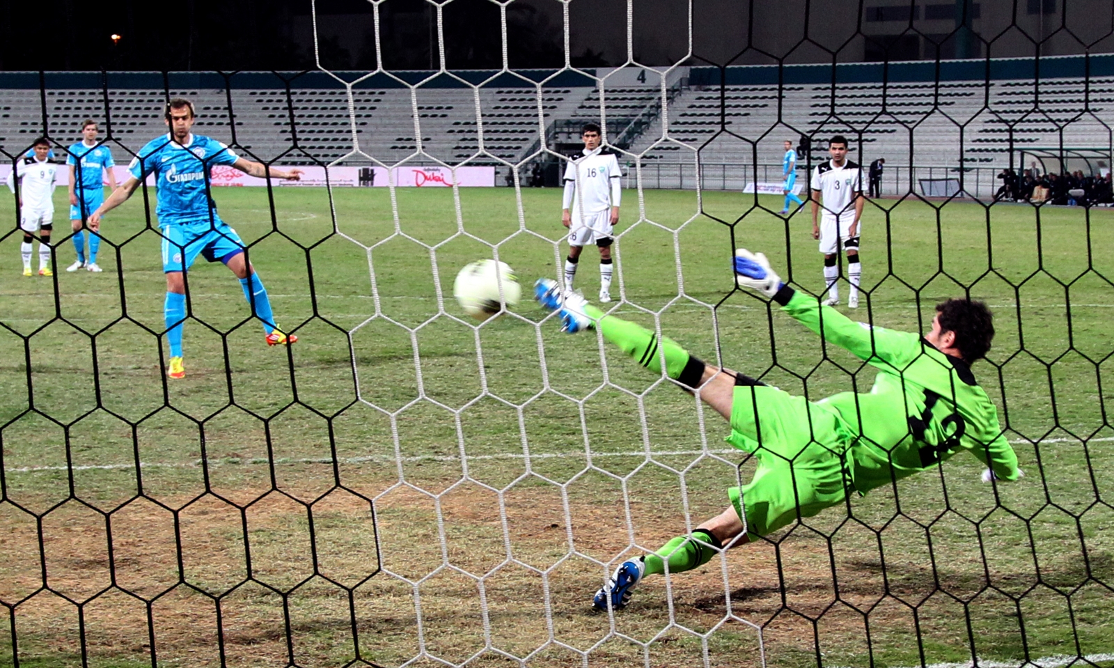 Matchworld Cup Dubai 2012 Матч Зенит — ОС Узбек
