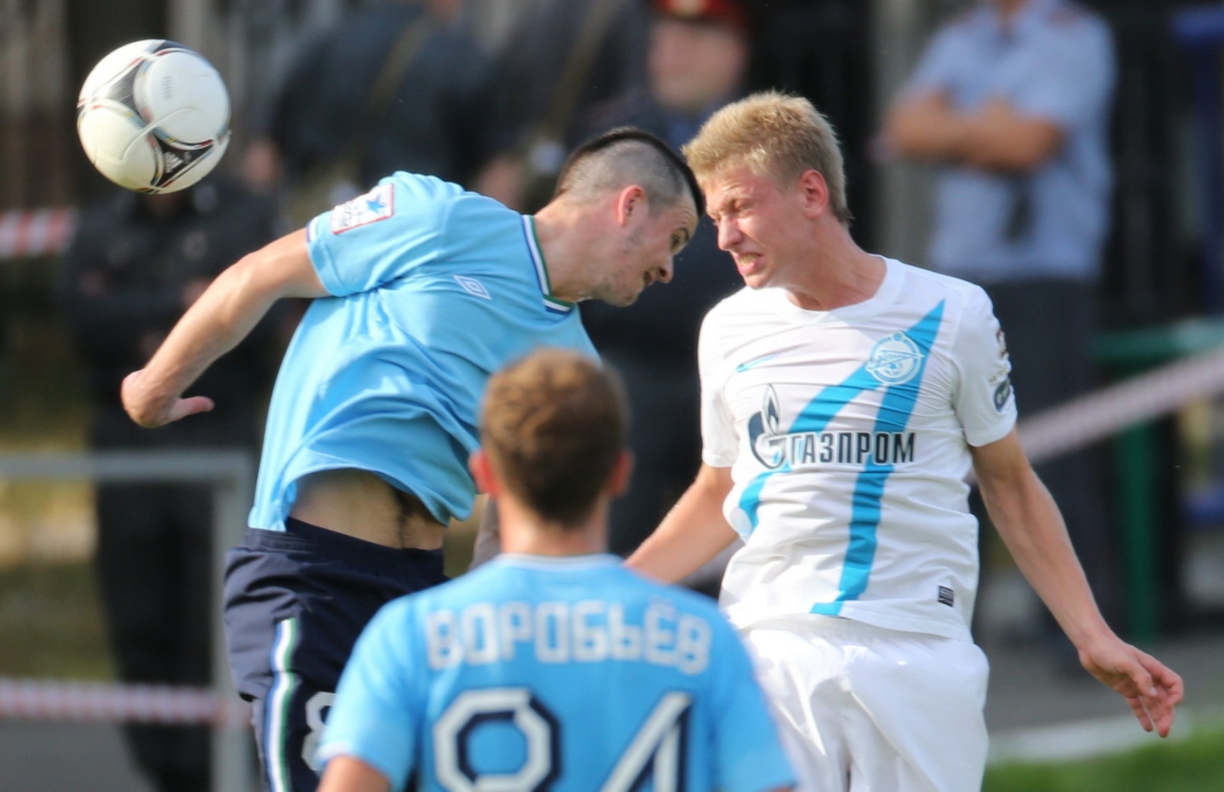 Крылья советов. Молодежная футбольная лига. Крылья советов москва футбол. Когда играют крылья советов и с кем. Команда крылья советов из воронежа.