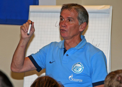 Семинар тренера «Фулхэма» Джефты Брессера