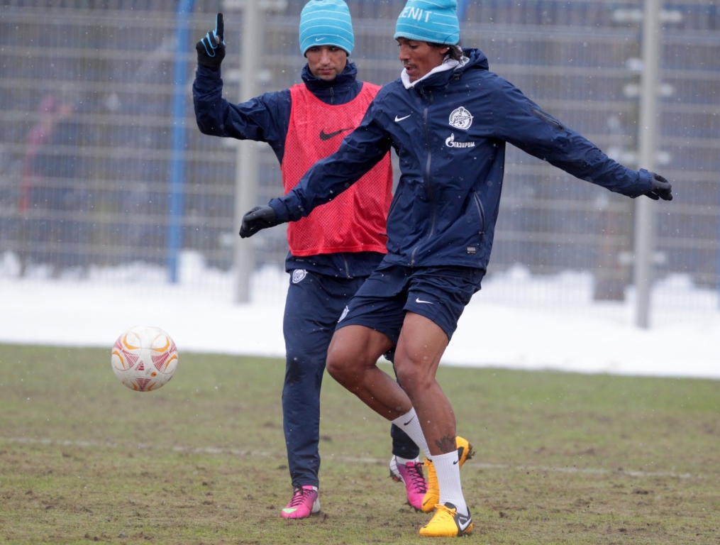 «Зенит»  провел  тренировку в Удельном парке.