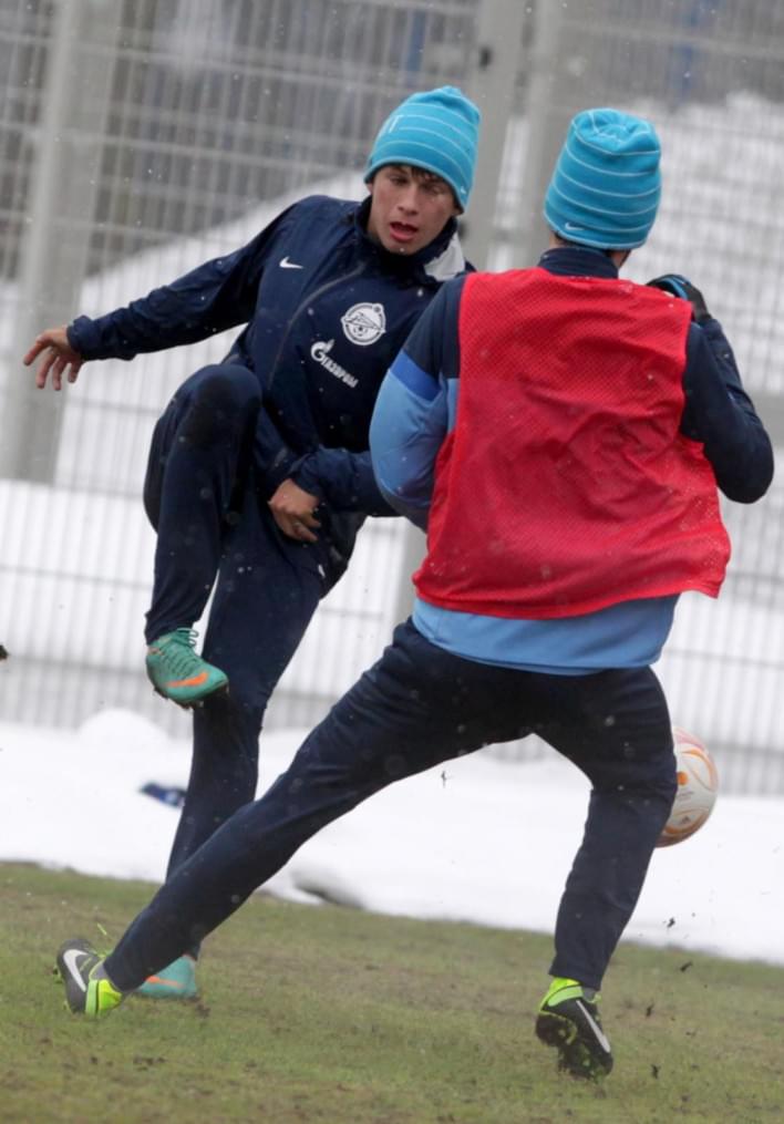 «Зенит»  провел  тренировку в Удельном парке.