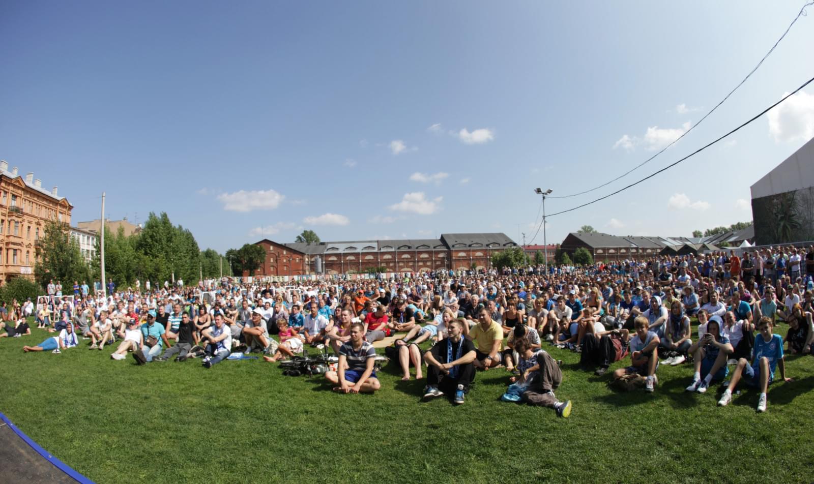 Матч «Волга» — «Зенит» показан в Новой Голландии