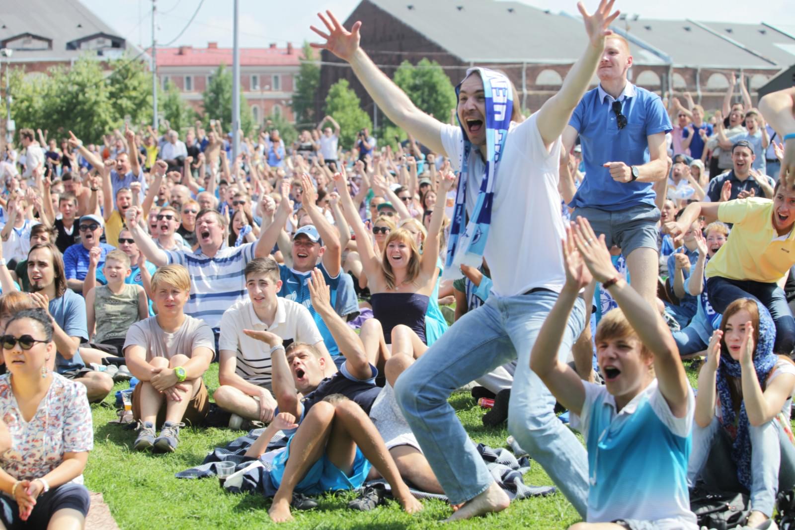 Матч «Волга» — «Зенит» показан в Новой Голландии
