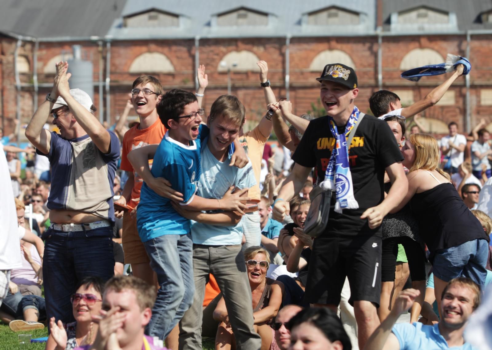 Матч «Волга» — «Зенит» показан в Новой Голландии