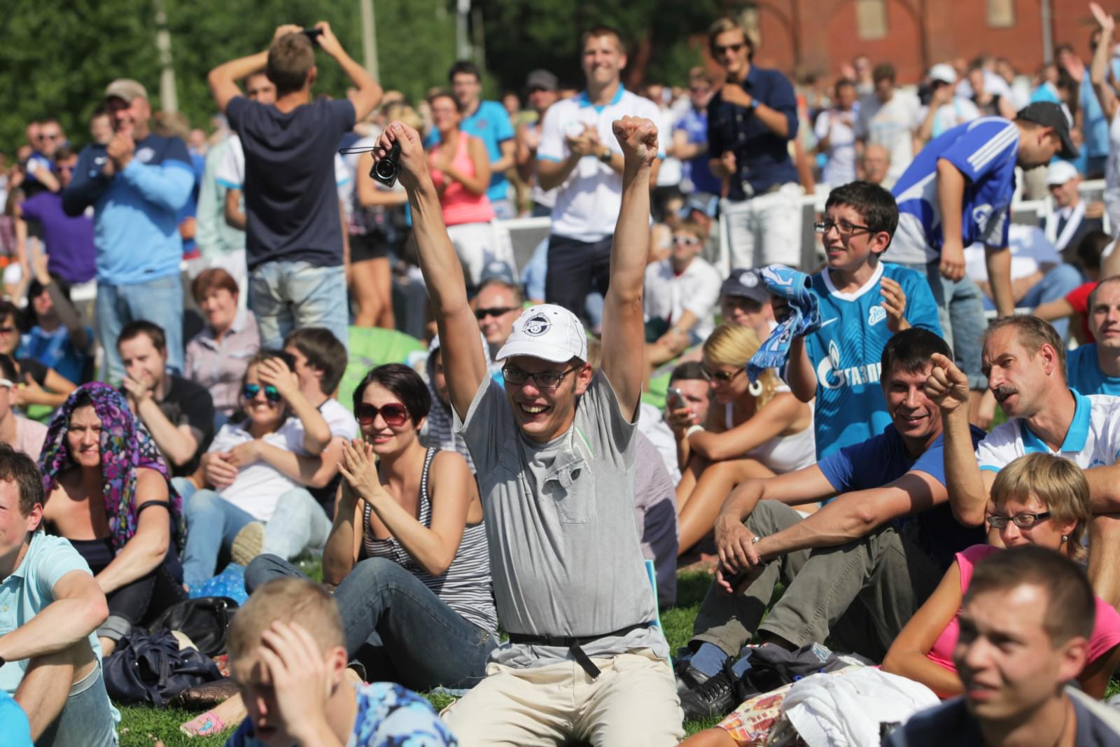 Матч «Волга» — «Зенит» показан в Новой Голландии
