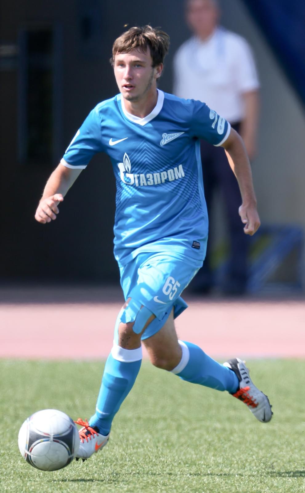 Первенство команд первой футбольной лиги: матч Зенит-2 — Текстильщик