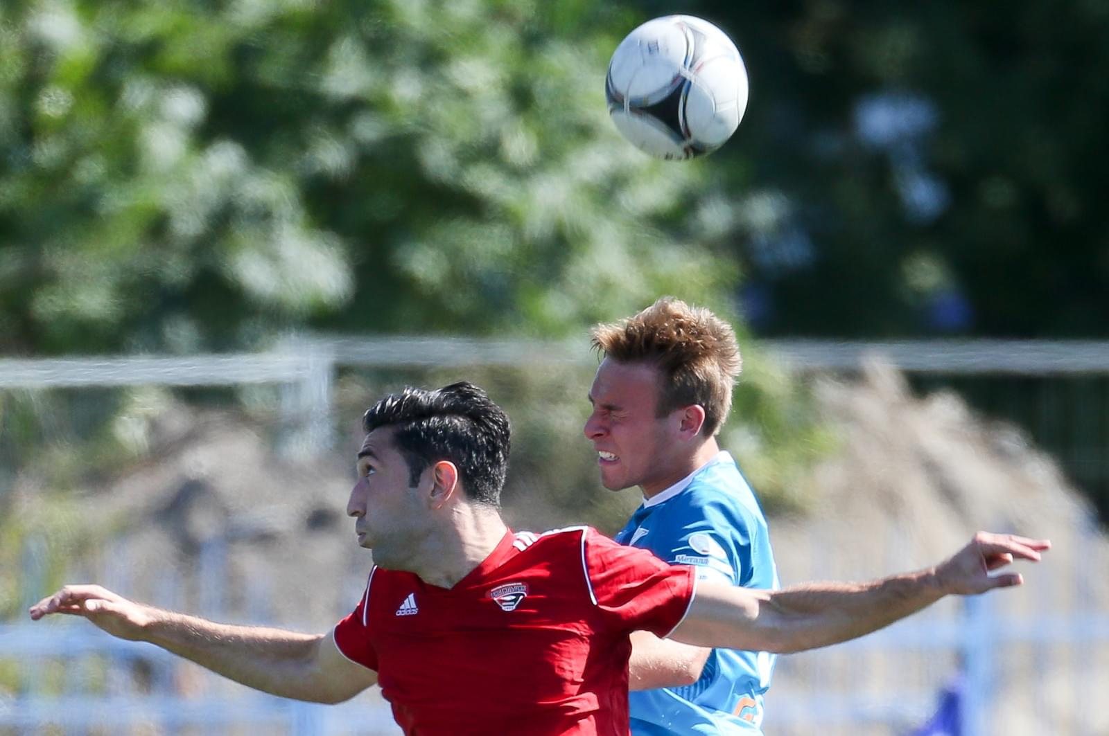 Первенство команд первой футбольной лиги: матч Зенит-2 — Текстильщик