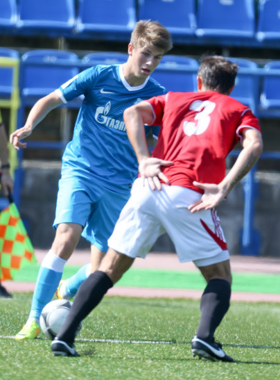 Первенство команд первой футбольной лиги: матч Зенит-2 — Текстильщик