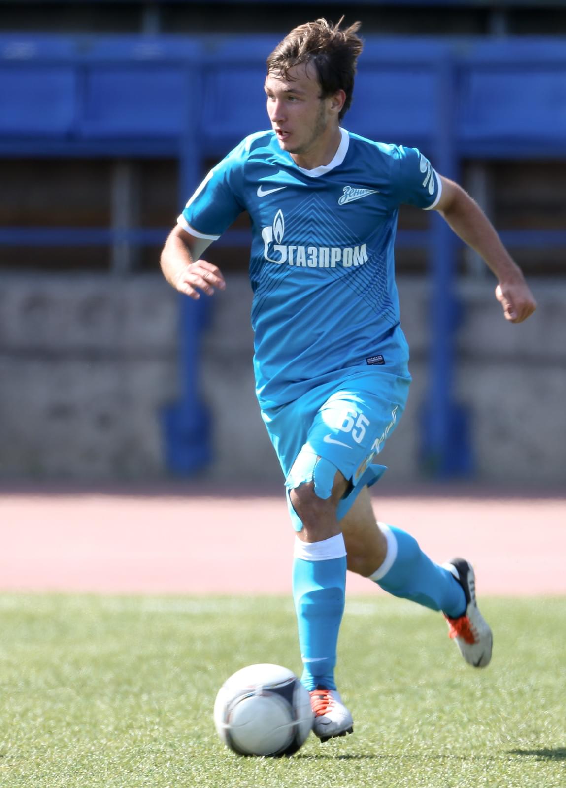 Первенство команд первой футбольной лиги: матч Зенит-2 — Текстильщик