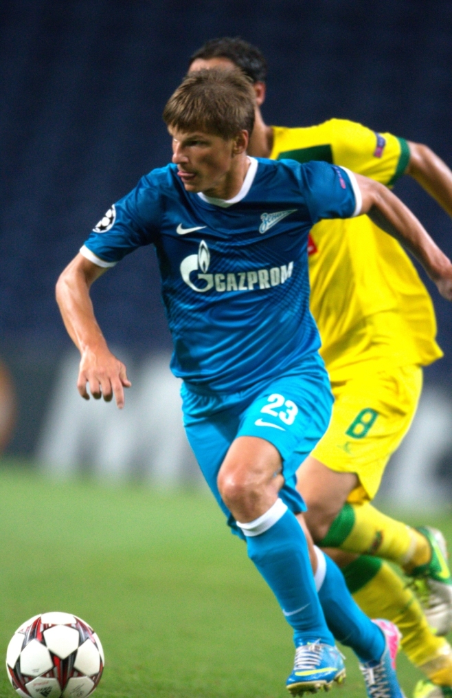 Лига чемпионов УЕФА 2013/2014, «Пасуш де Феррейра» — «Зенит».