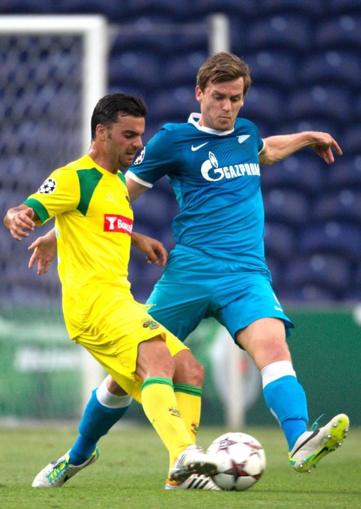 Лига чемпионов УЕФА 2013/2014, «Пасуш де Феррейра» — «Зенит».