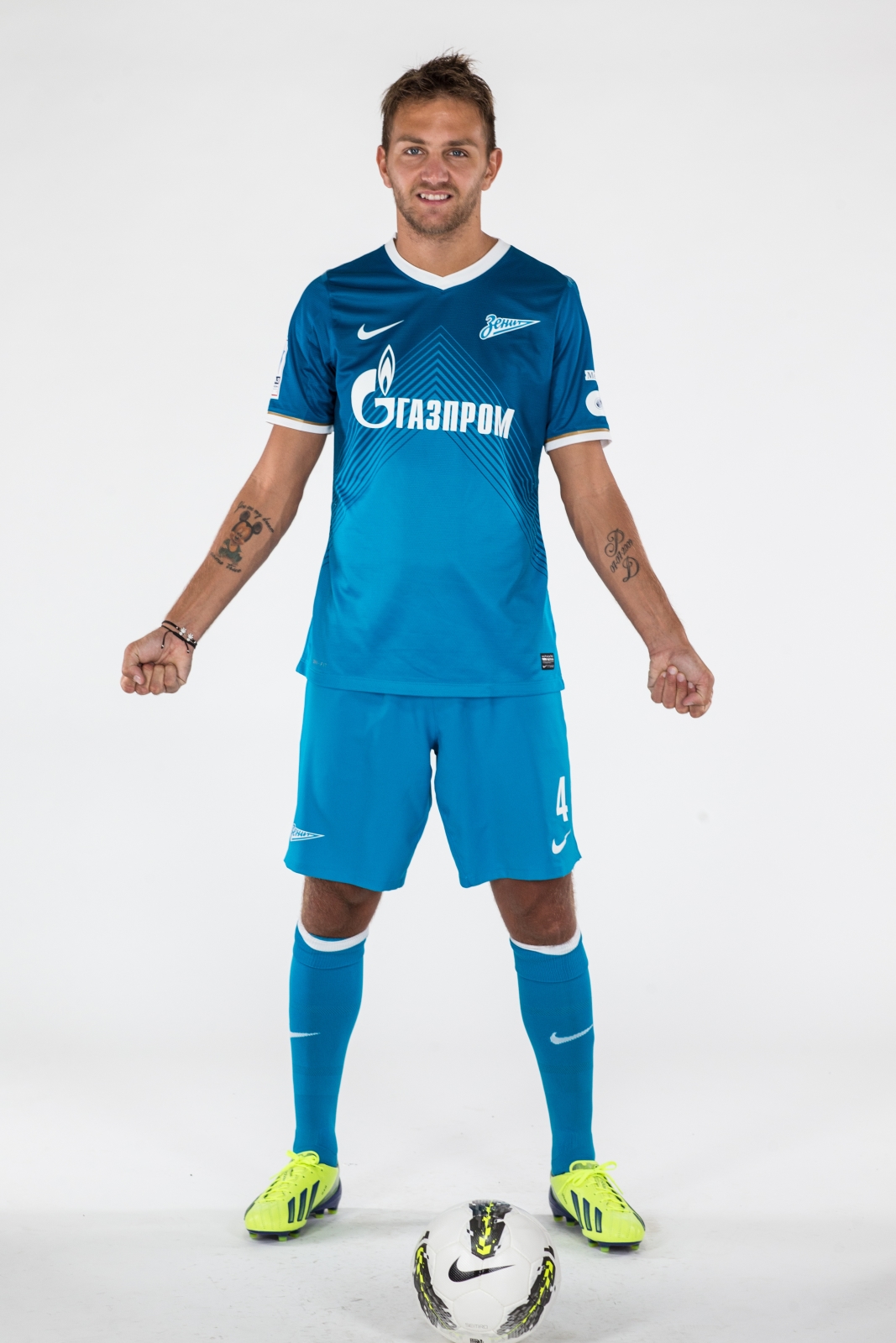 Фотосессия Доменико Кришито, защитник ФК «Зенит»