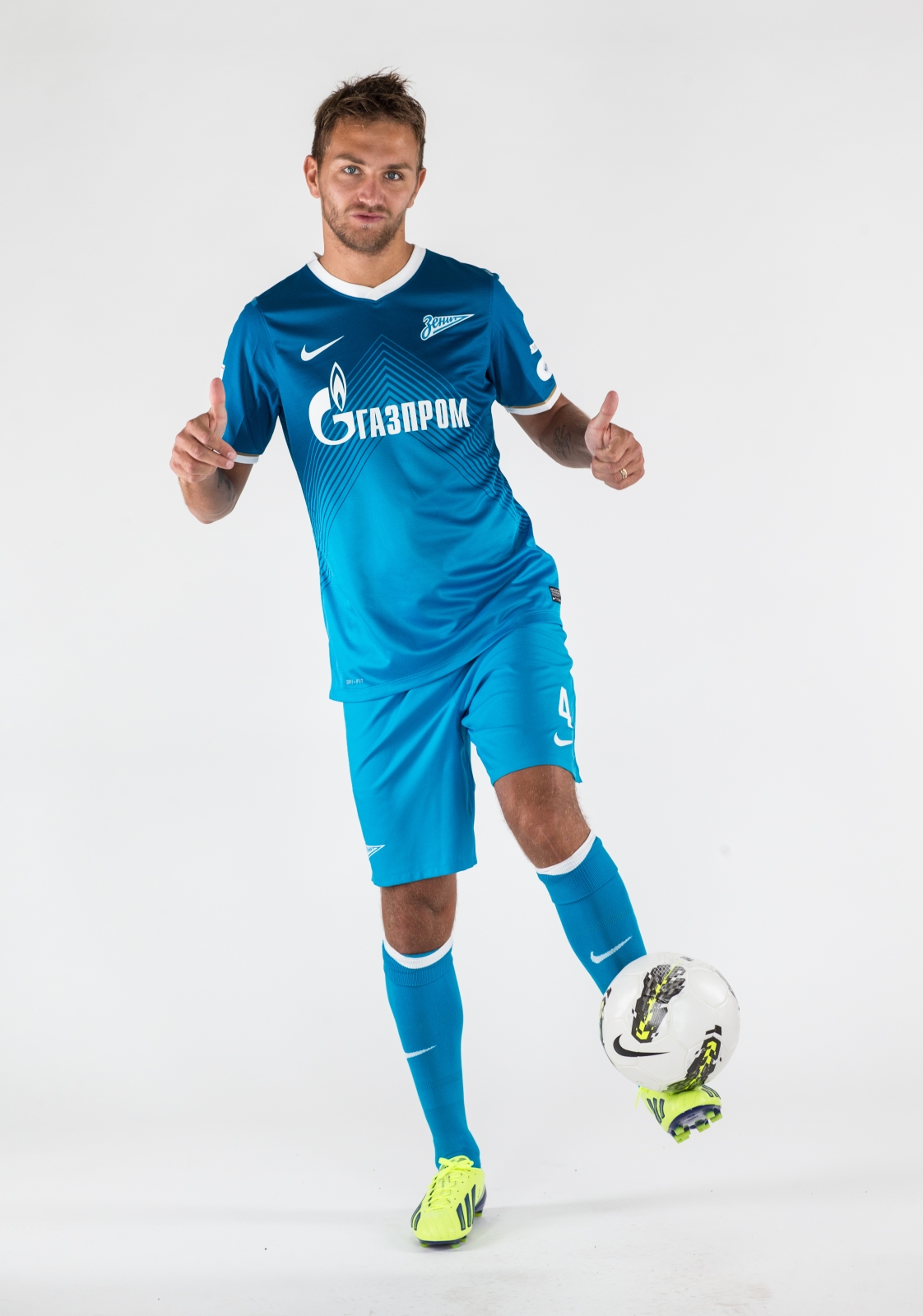 Фотосессия Доменико Кришито, защитник ФК «Зенит»