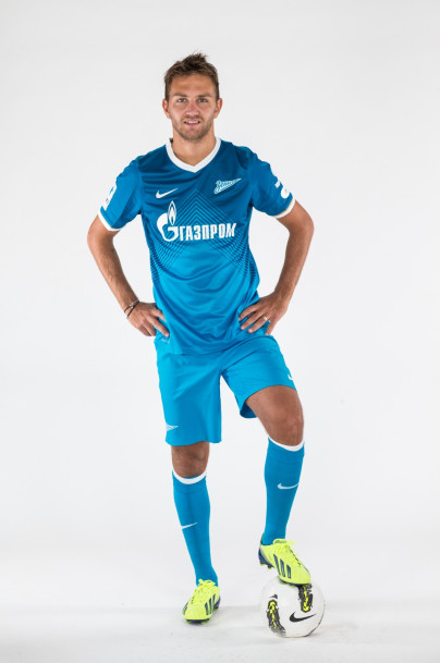 Фотосессия Доменико Кришито, защитник ФК «Зенит»