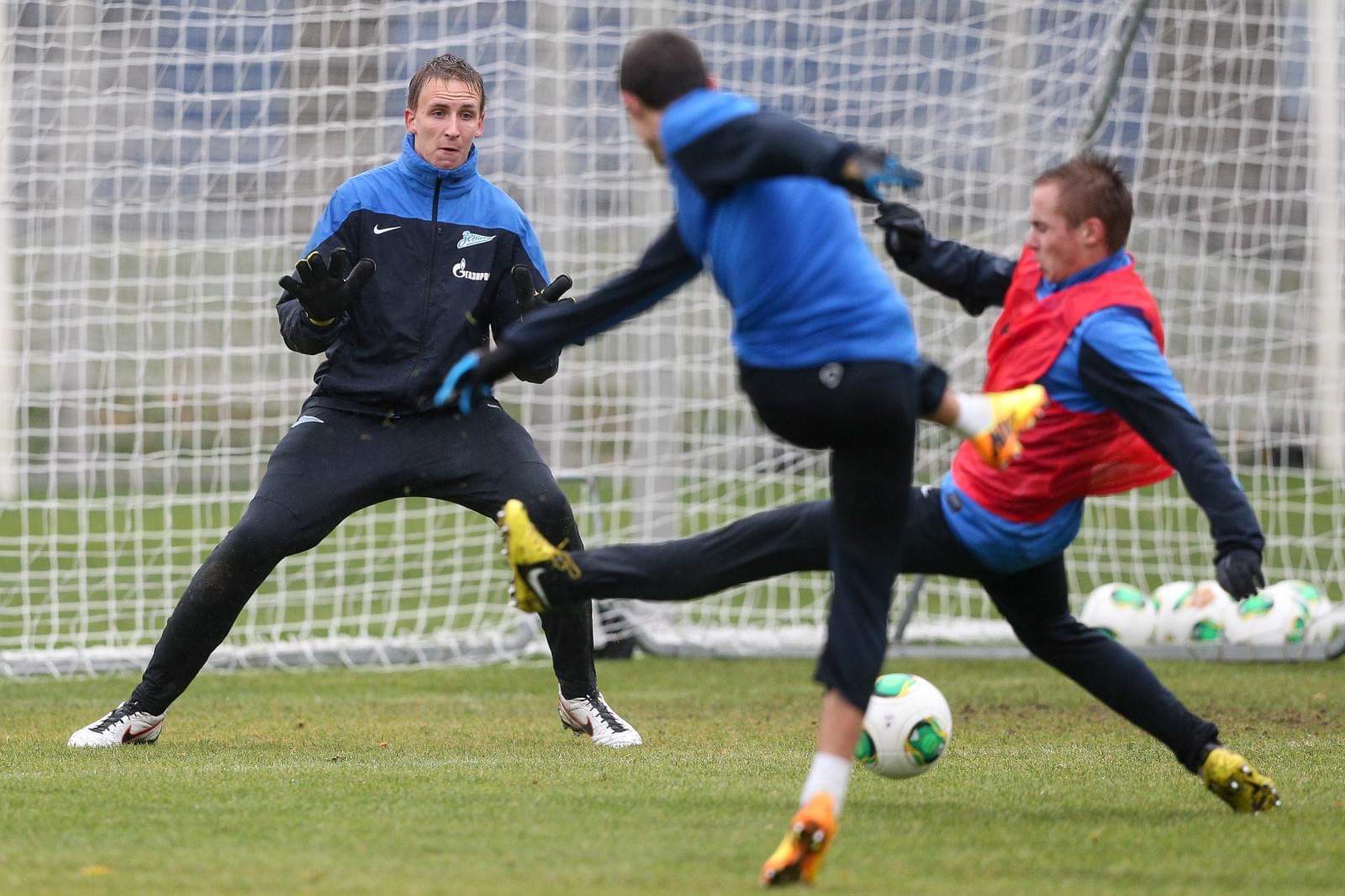 Контрольный матч между основным составом ФК «Зенит» — «Зенит-2»